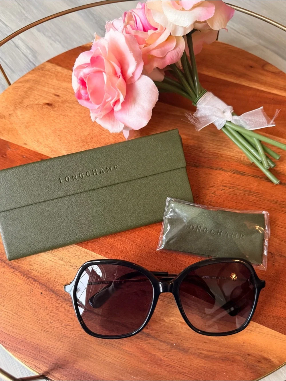 Longchamp LO705S (Color 001) Black Frame Sunglasses Purple Gradient Lenses NIB